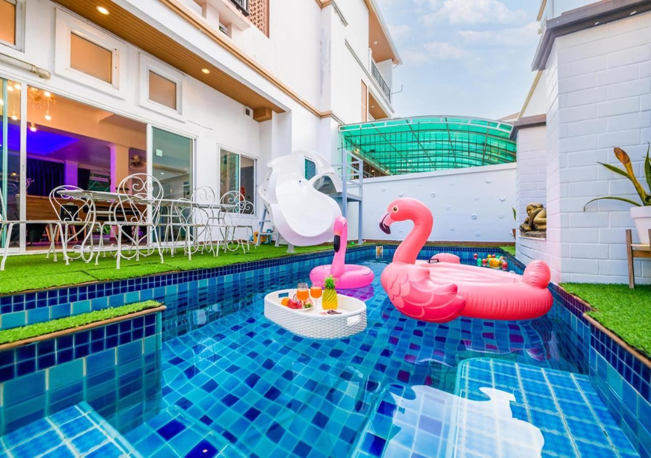 Room@Gallery Pool Villa Pattaya Exteriér fotografie