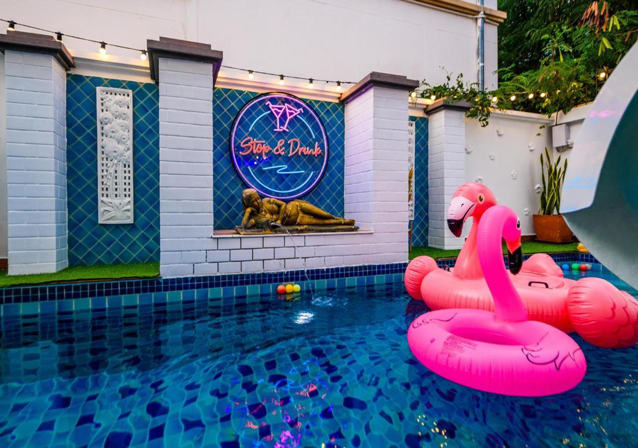 Room@Gallery Pool Villa Pattaya Exteriér fotografie